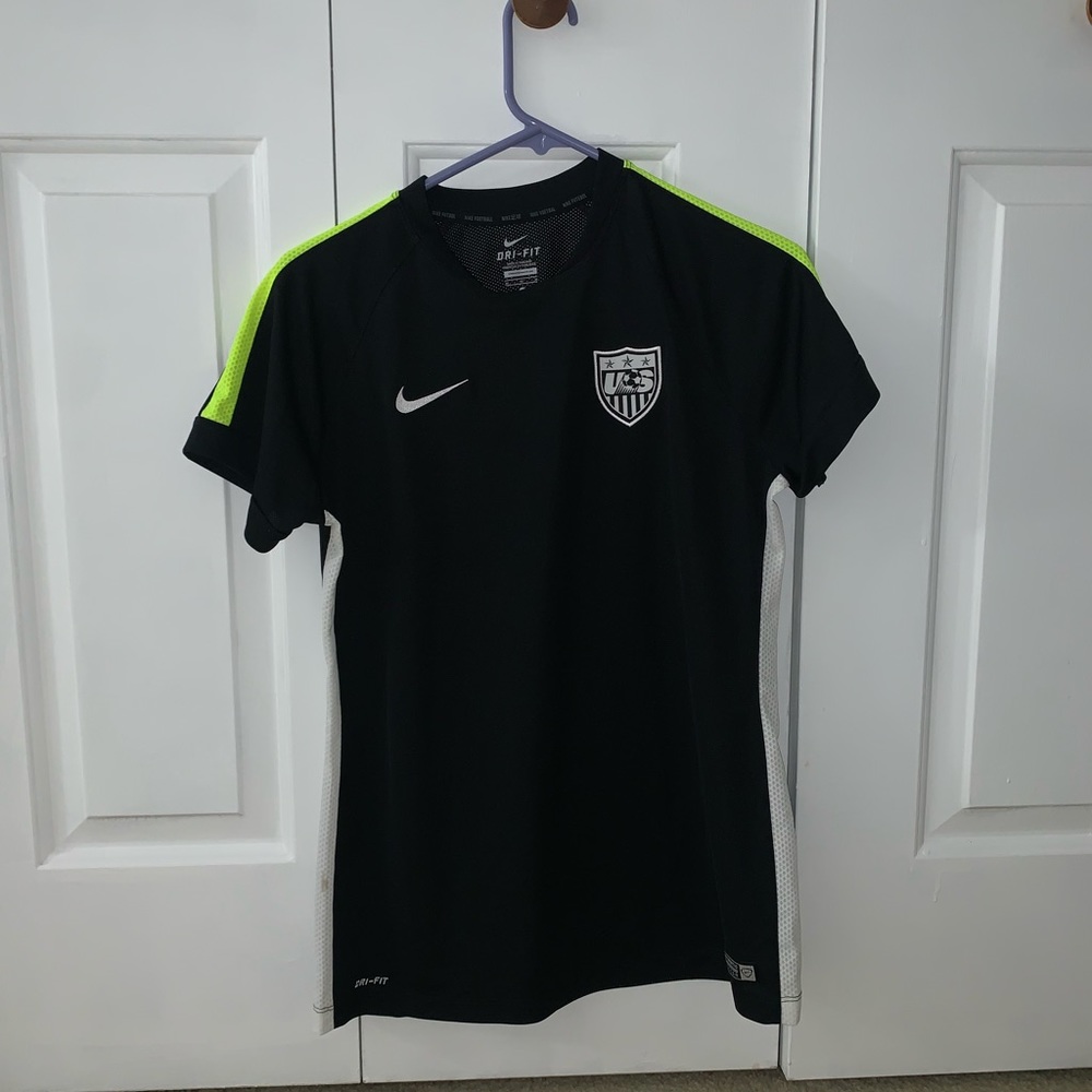 NWOT USA Soccer Training Shirt